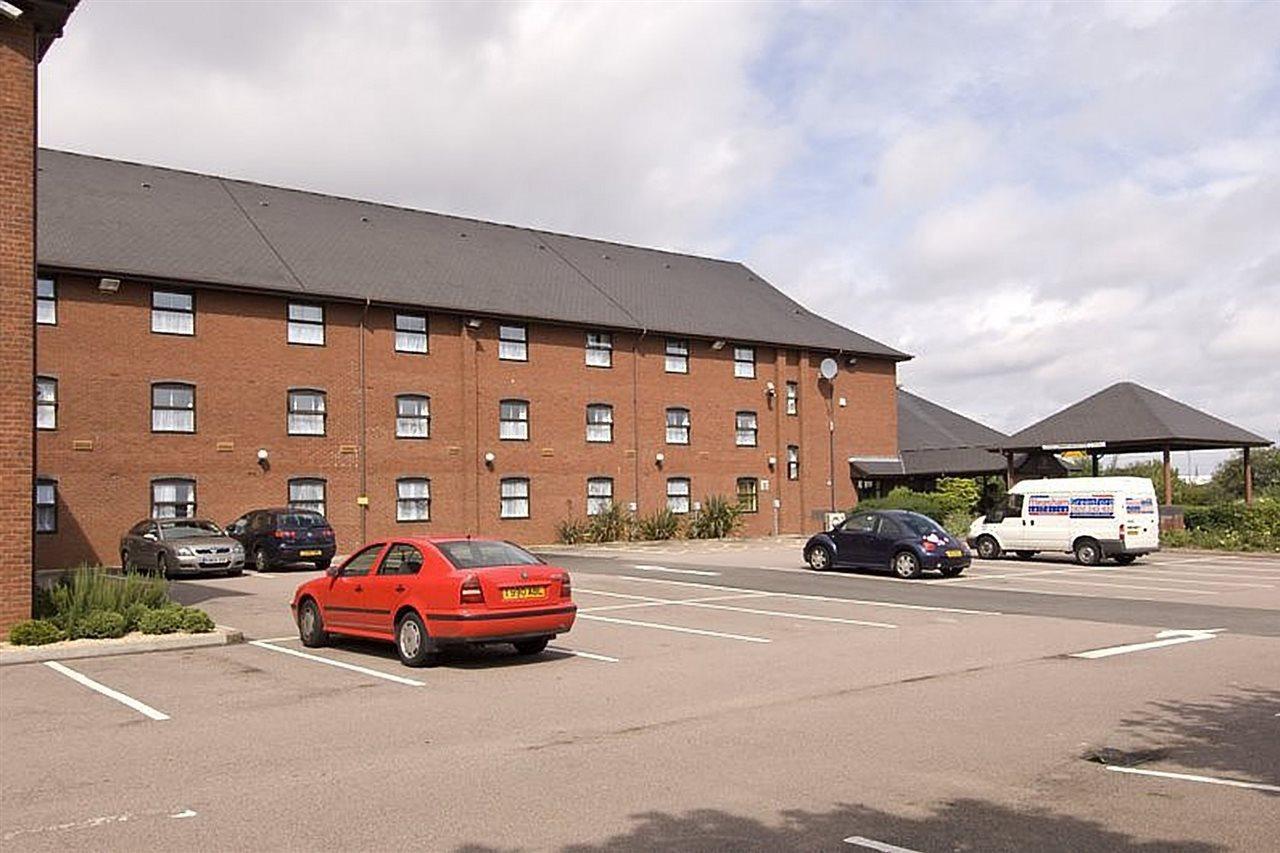 Premier Inn Birmingham City - Aston Exteriör bild
