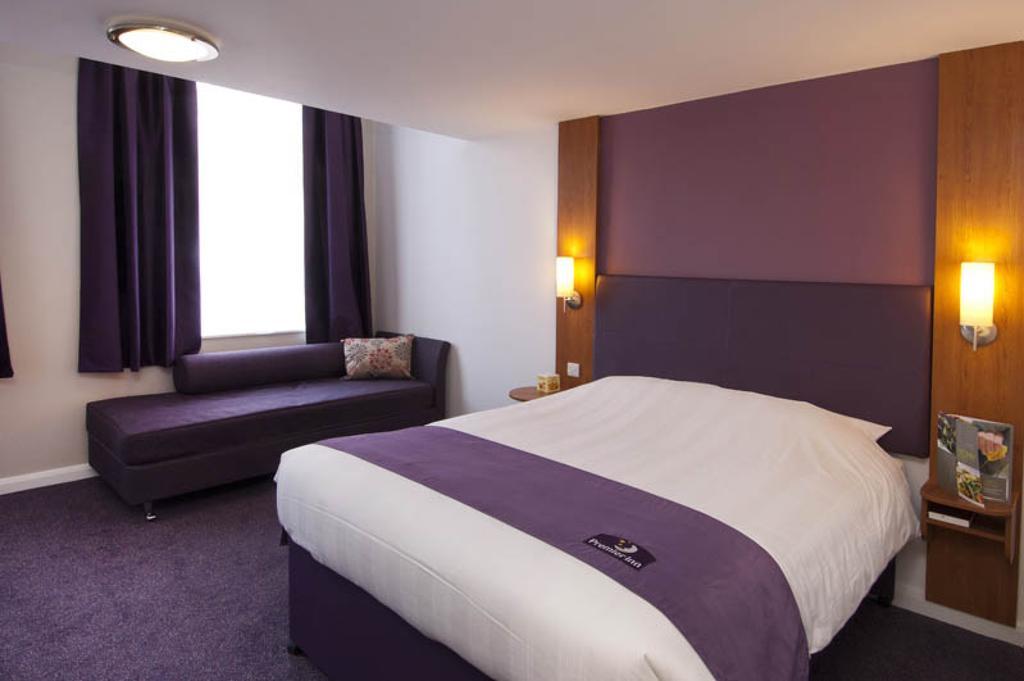 Premier Inn Birmingham City - Aston Exteriör bild